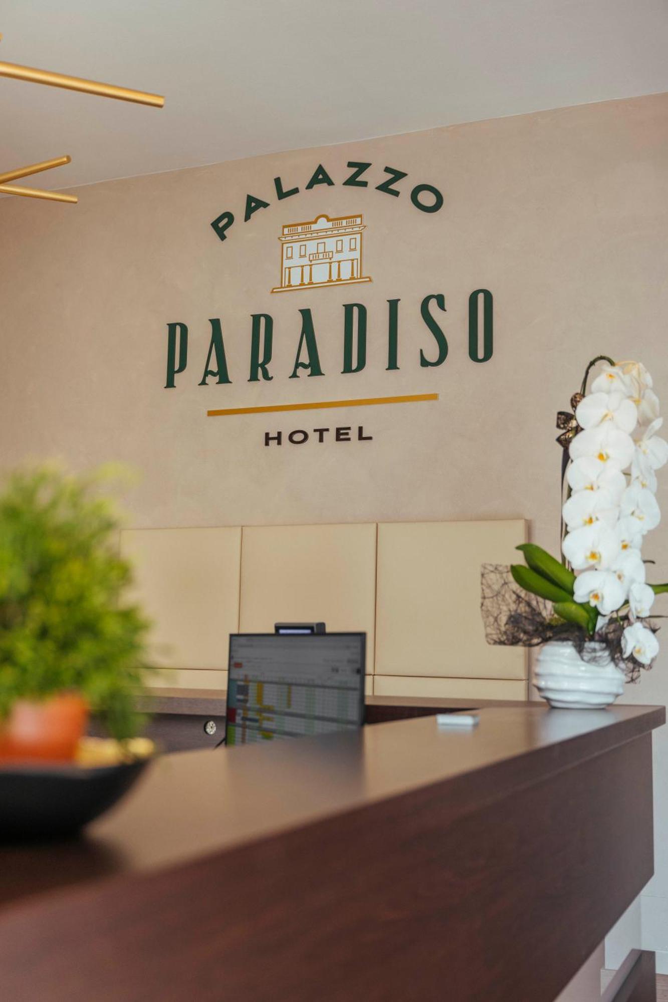 Hotel Palazzo Paradiso 玛杜纳迪利万泽 外观 照片